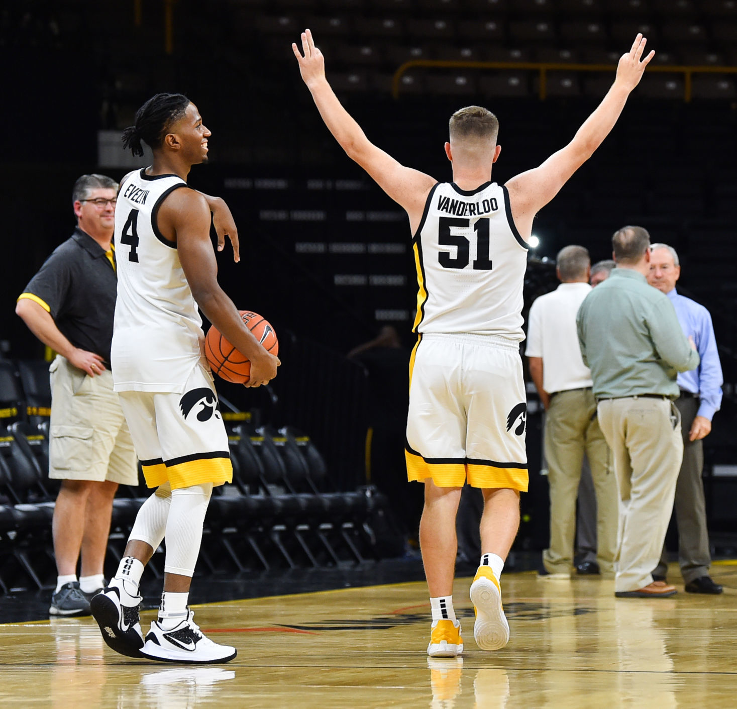100919-qct-spt-iowa-hoops-media-062a.JPG